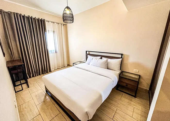 Aldau Heights Modern Brand New Appartement *